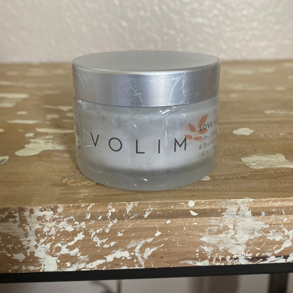 Volim Love Scrub